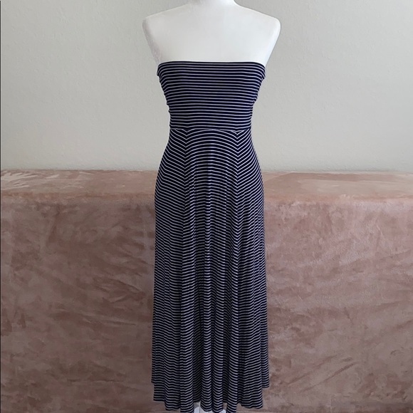 GAP Dresses & Skirts - Gap Strapless Dress